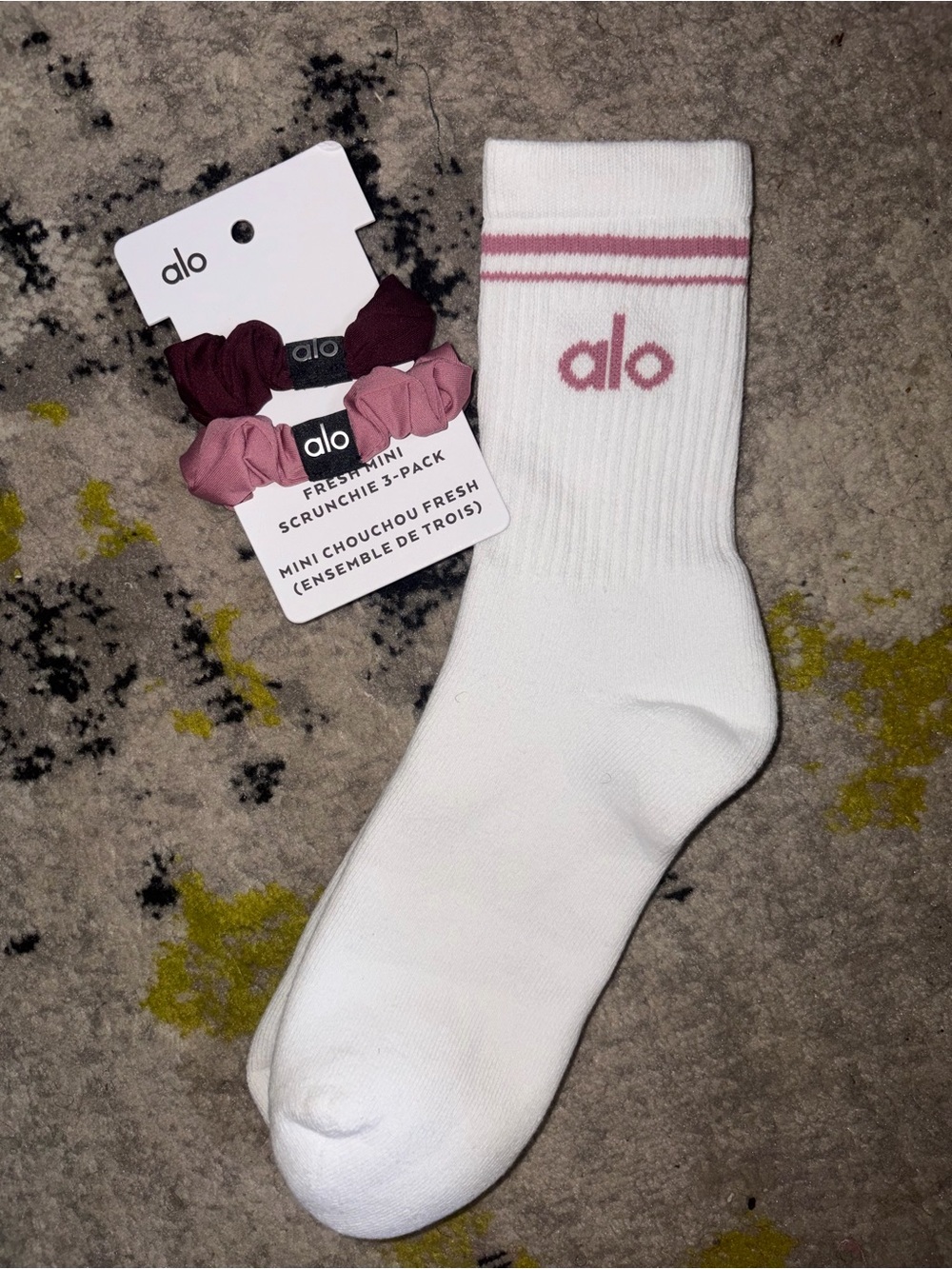 ALO Yoga Socks & Scrunchies BUNDLE - Wild Rose